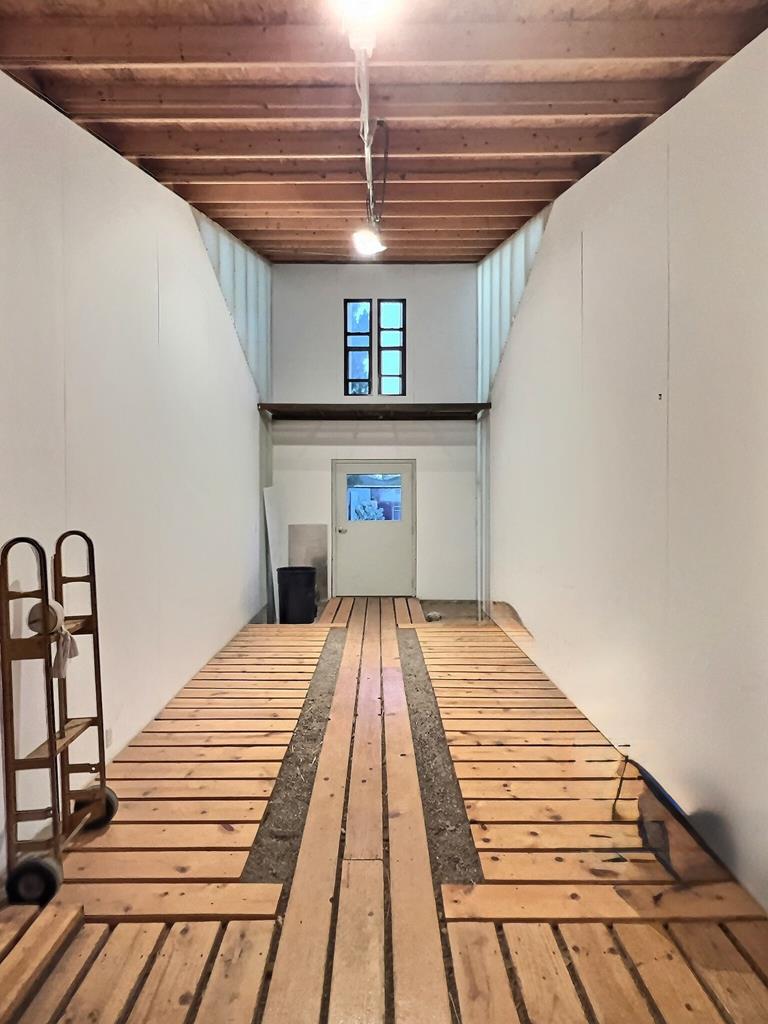 308 E Murphy St, Marfa, Texas image 22