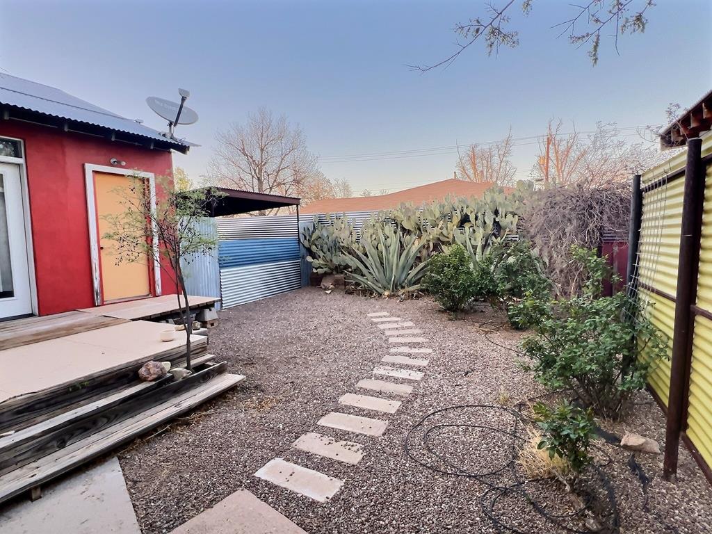 308 E Murphy St, Marfa, Texas image 26