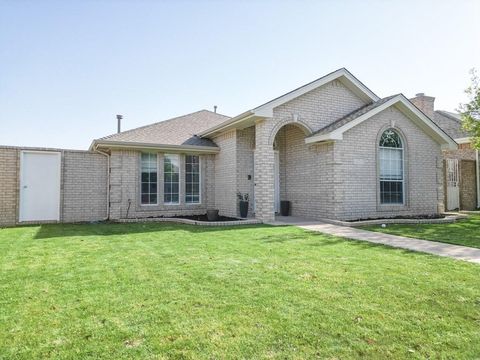 Homes For Sale - 54 Lafayette Place<br/> Odessa, TX 79762
