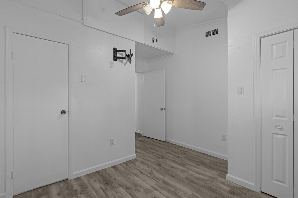 15411 N Hollyhock Ave, Gardendale, Texas image 36