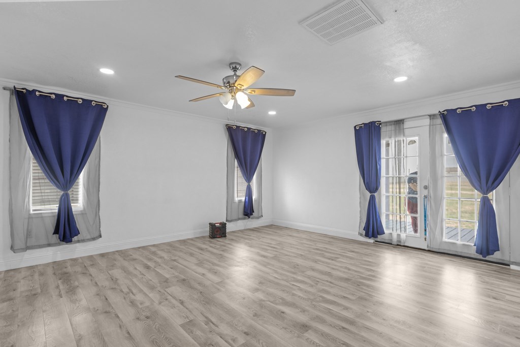 15411 N Hollyhock Ave, Gardendale, Texas image 22