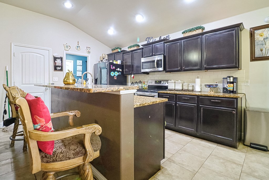 904 E 99th St, Odessa, Texas image 8