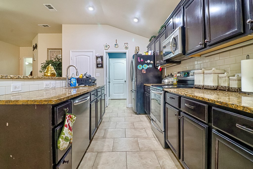 904 E 99th St, Odessa, Texas image 11