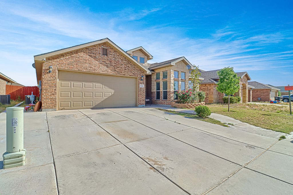 904 E 99th St, Odessa, Texas image 2