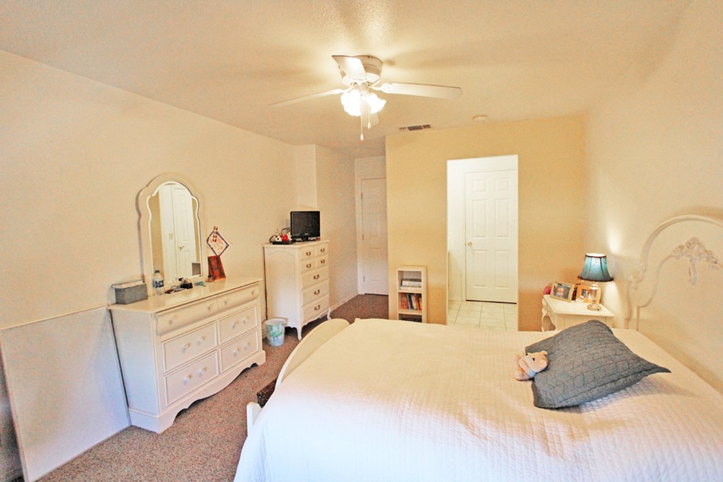 514 E John W Rd, Alpine, Texas image 27
