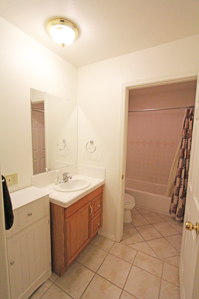 514 E John W Rd, Alpine, Texas image 28