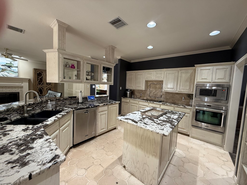 18 Preston Oaks Circle, Odessa, Texas image 6