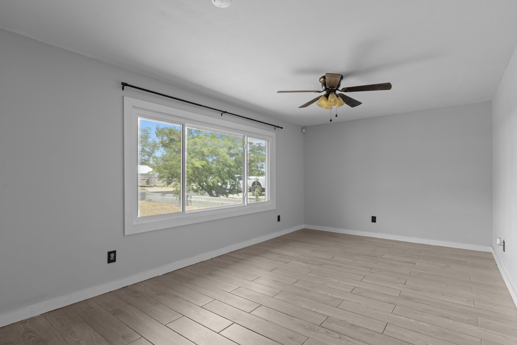2210 E 13th St, Odessa, Texas image 4