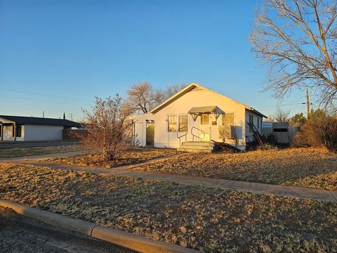 Homes For Sale - 1001 NW 8th St<br/> Andrews, TX 79714