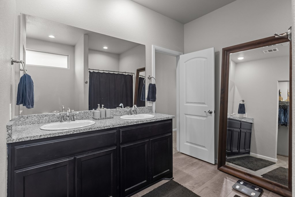 7546 Starry Sky Ct, Odessa, Pennsylvania image 17