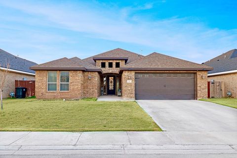 Homes For Sale - 41 Balmoral Circle<br/> Odessa, TX 79765