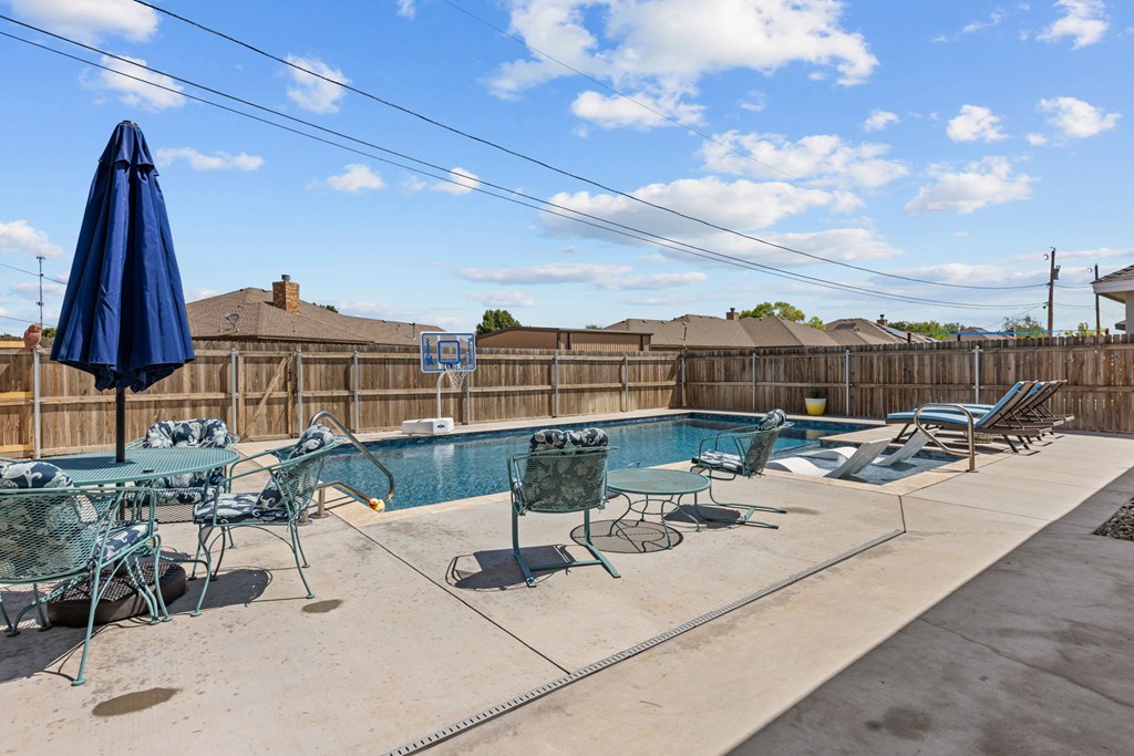 8 NW Sarai Circle, Andrews, Texas image 26