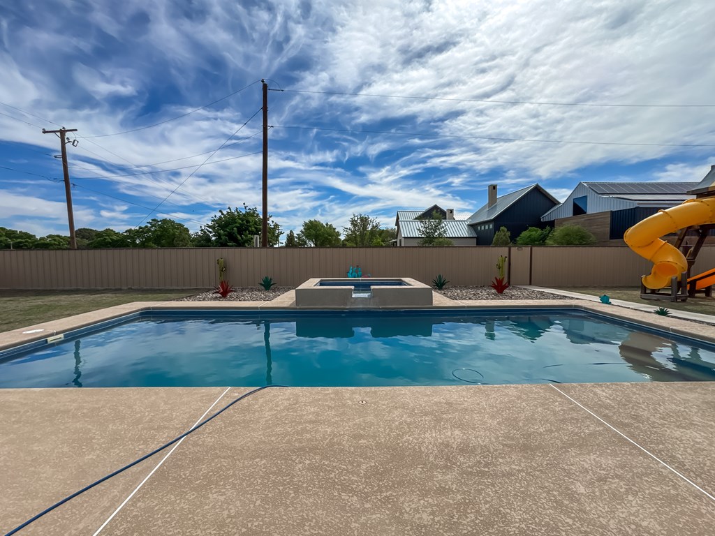 1470 NE 501, Andrews, Texas image 35