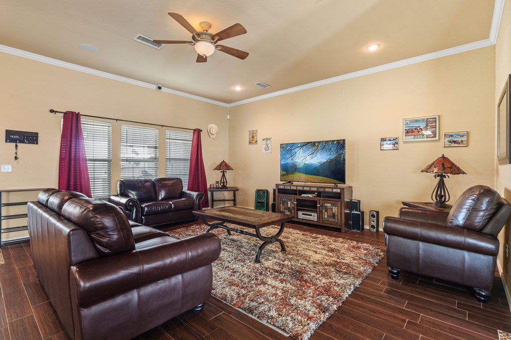 1845 E Southfork St, Odessa, Texas image 4