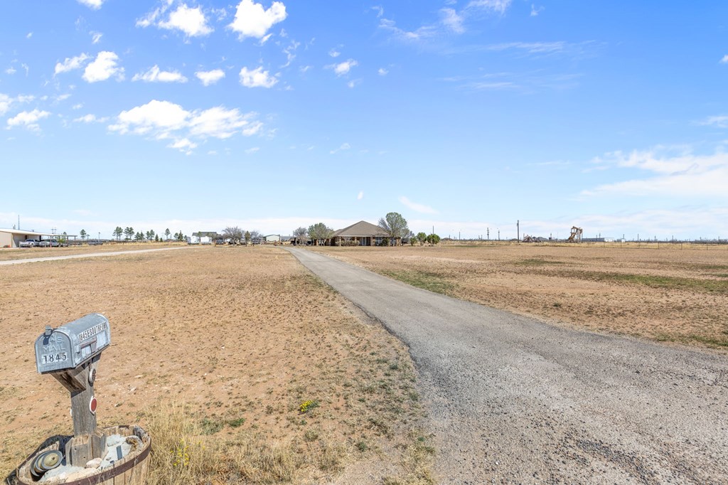 1845 E Southfork St, Odessa, Texas image 33