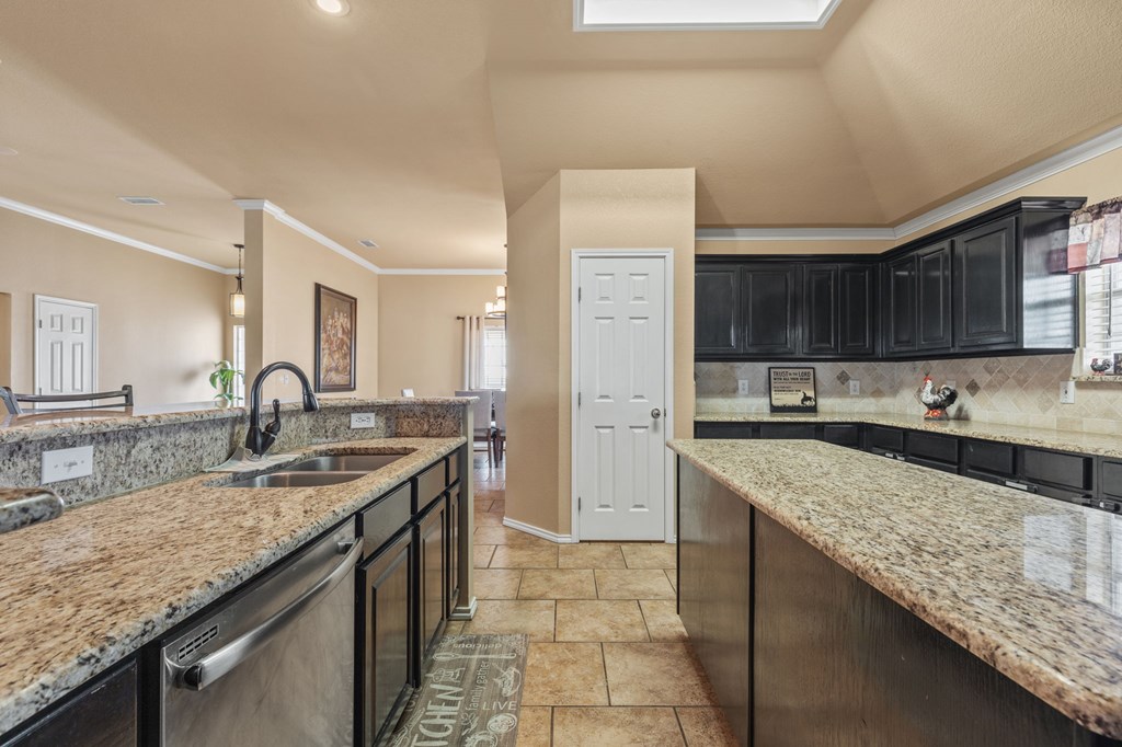 1845 E Southfork St, Odessa, Texas image 9