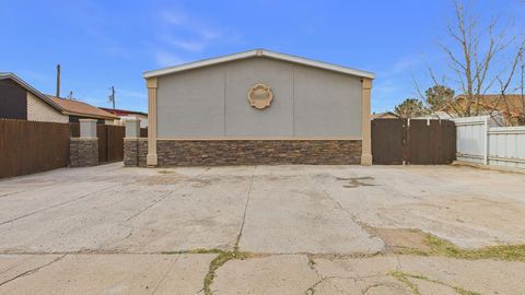 Homes For Sale - 1507 S Alice Ave<br/> Monahans, TX 79756
