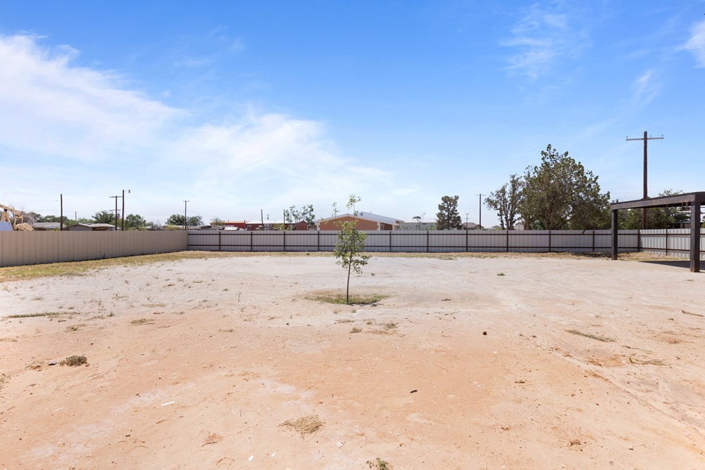 6735 W Dunn St, Odessa, Texas image 31