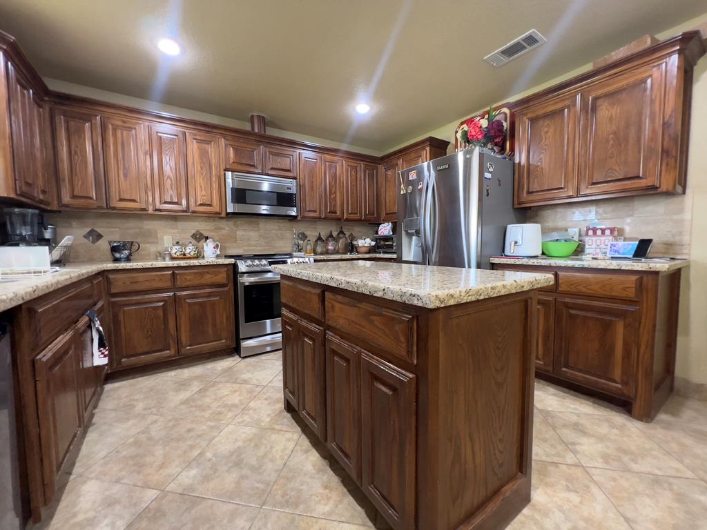 3717 S County Rd 1314, Odessa, Pennsylvania image 7