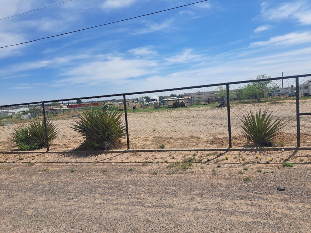 4524 N Martha Ave, Odessa, Texas image 2
