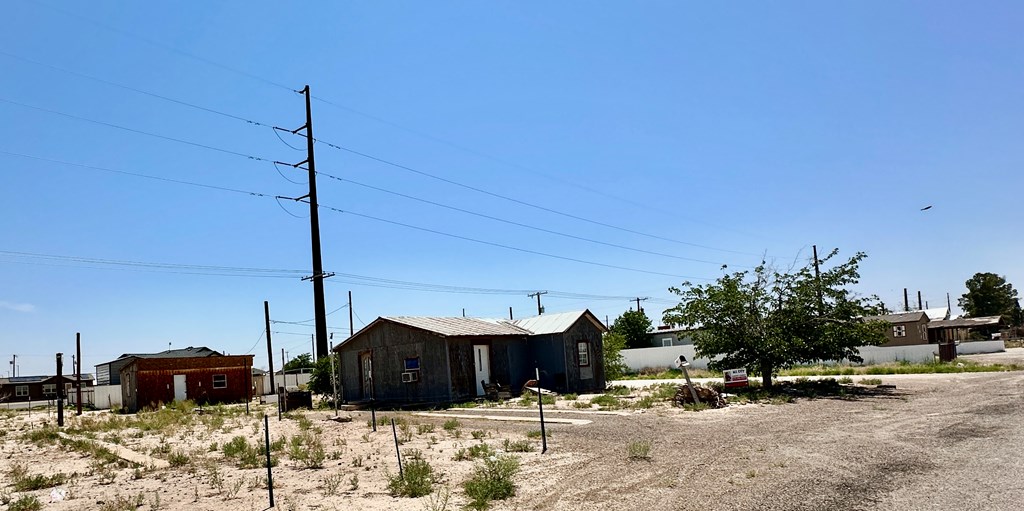 502 N Hickory Ave, Pecos, Texas image 13