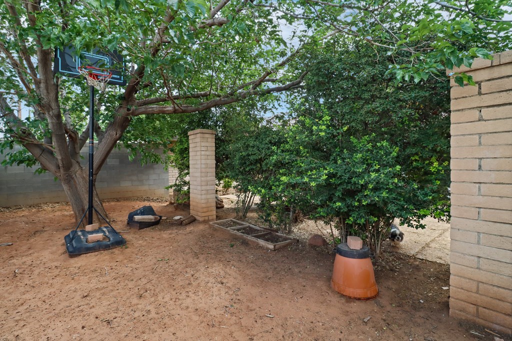 2414 Bobwhite Dr, Odessa, Texas image 5