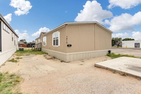 Mobile Home For Sale - 1015 W 10th St<br/> Ector County, Odessa, TX 79763