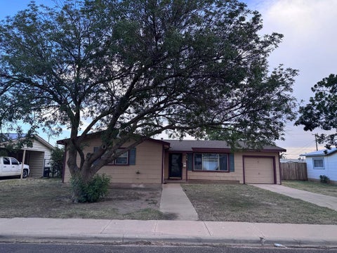 Homes For Sale - 414 E 56th St<br/> Ector County, Odessa, TX 79762