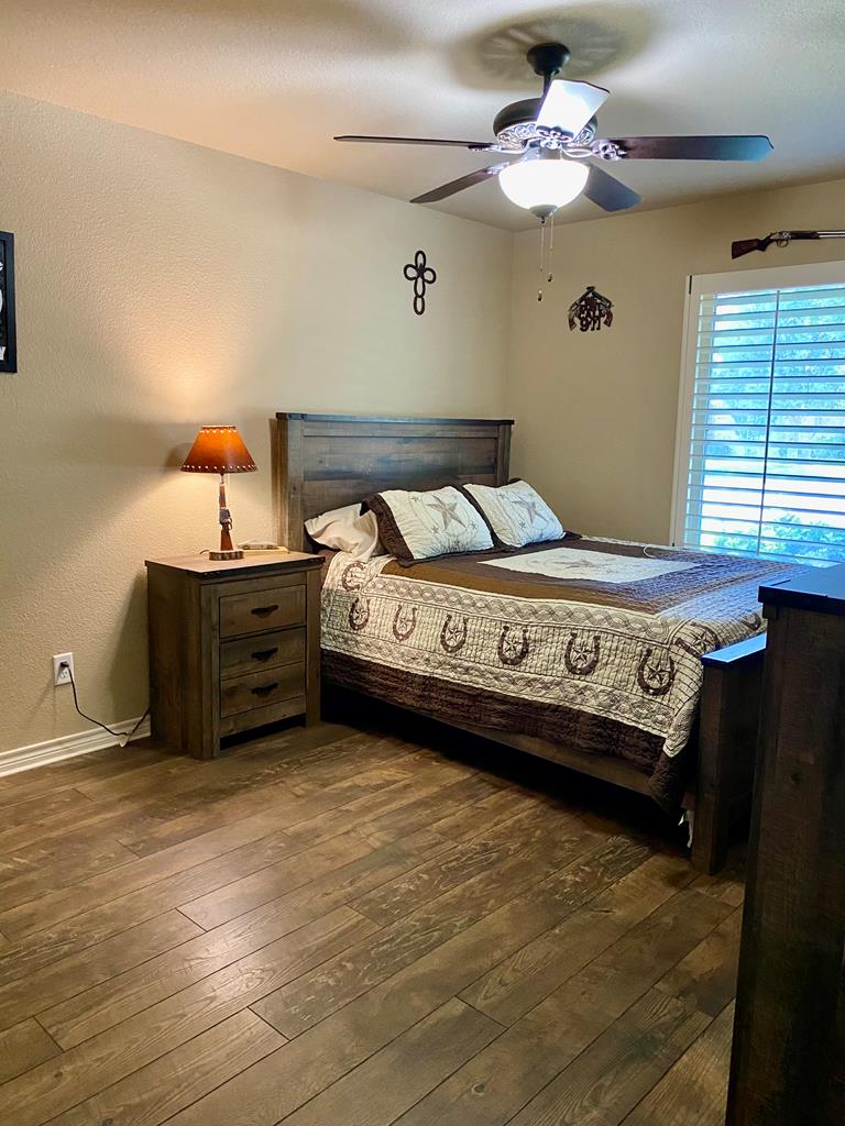 1508 Cedar Lane, Andrews, Texas image 11