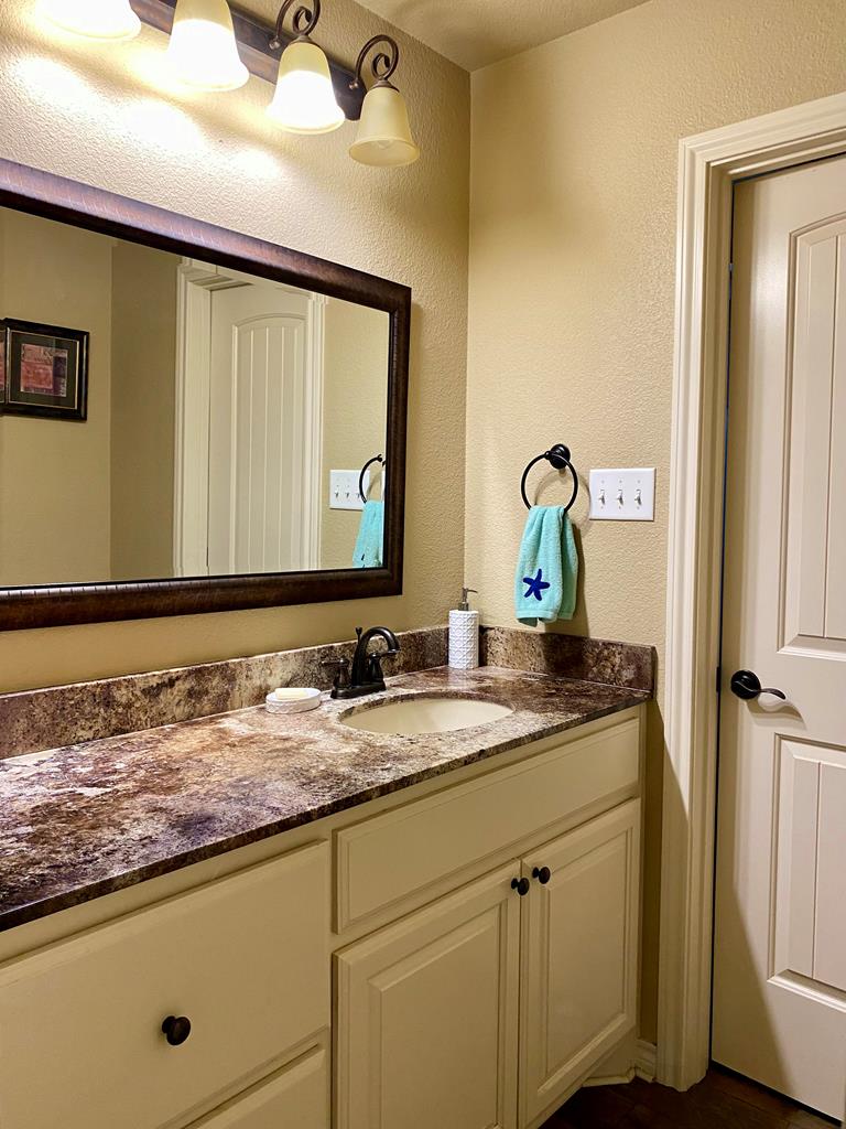 1508 Cedar Lane, Andrews, Texas image 12