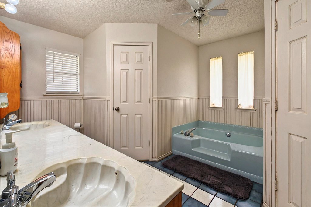 1413 NW 12th St, Andrews, Texas image 19