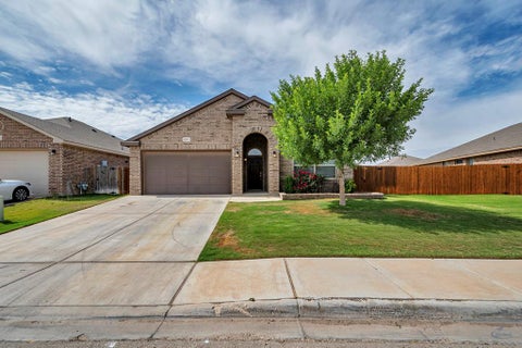 Homes For Sale - 6812 Vanguard Rd<br/> Midland, TX 79706