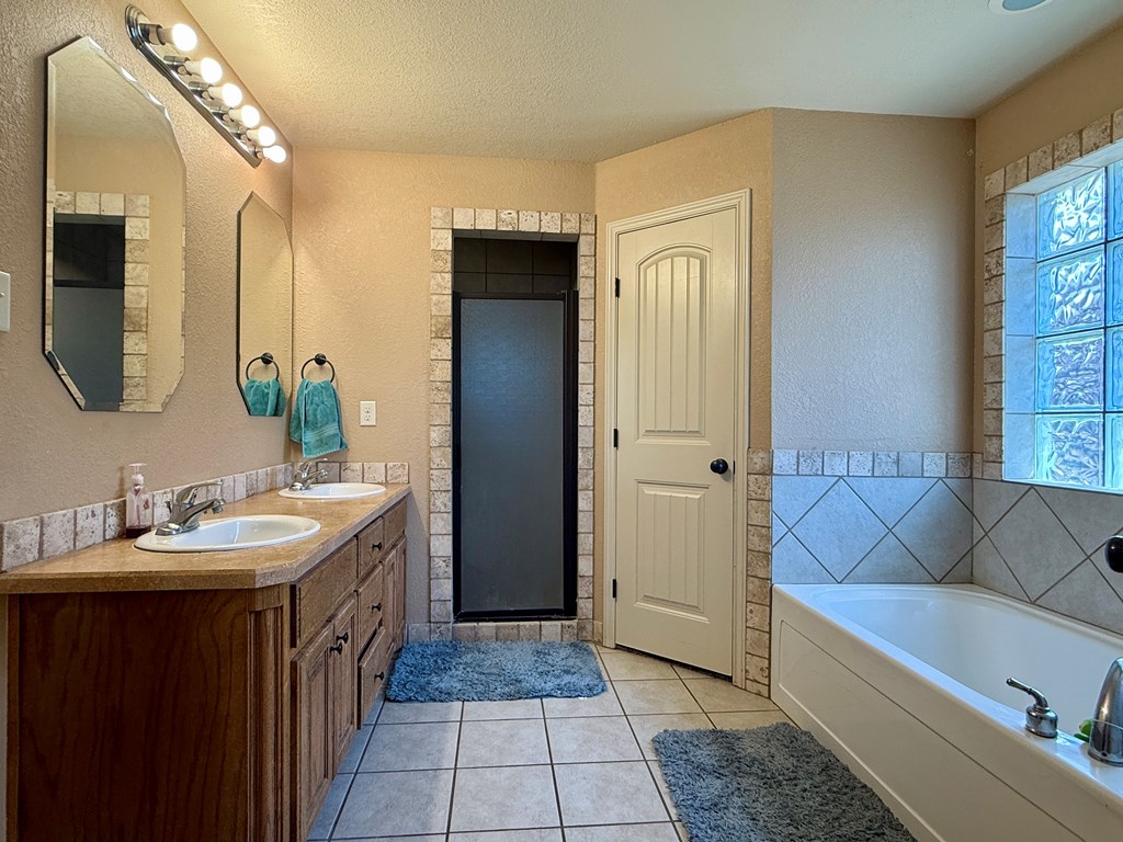 1322 Dormard Ave, Midland, Pennsylvania image 16