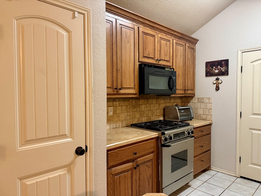 1322 Dormard Ave, Midland, Pennsylvania image 7