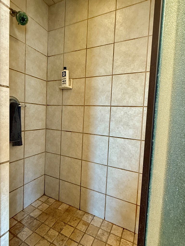 1322 Dormard Ave, Midland, Pennsylvania image 18