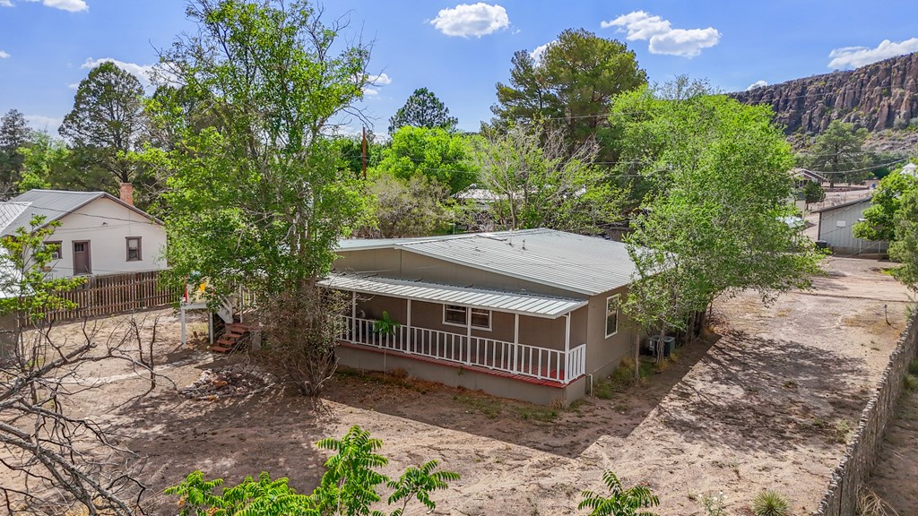 302 N Fort St, Fort Davis, Texas image 27