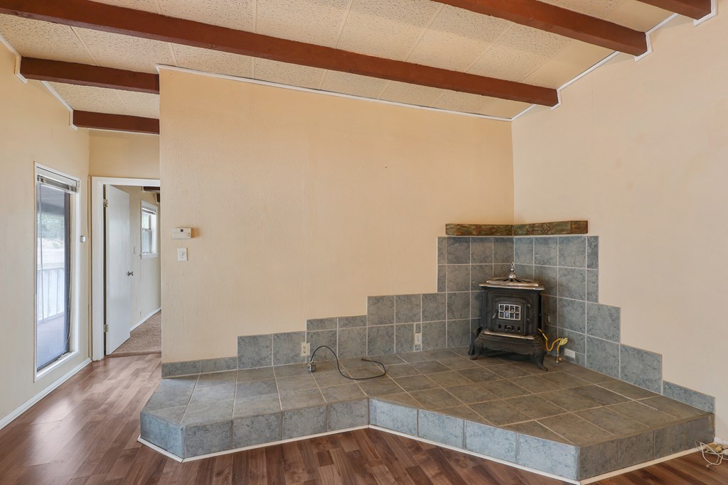302 N Fort St, Fort Davis, Texas image 4