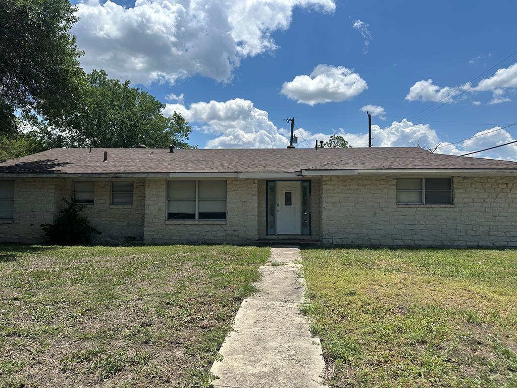 302 E Byrd St, Universal City, Pennsylvania image 1