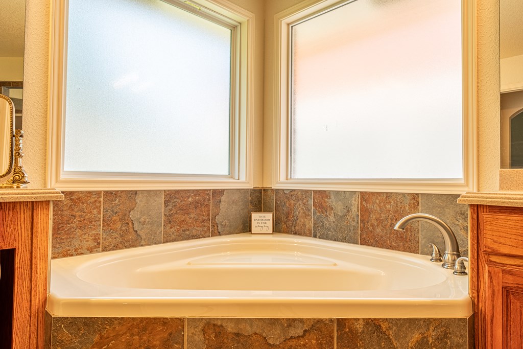 404 SW 21st St, Seminole, Texas image 31