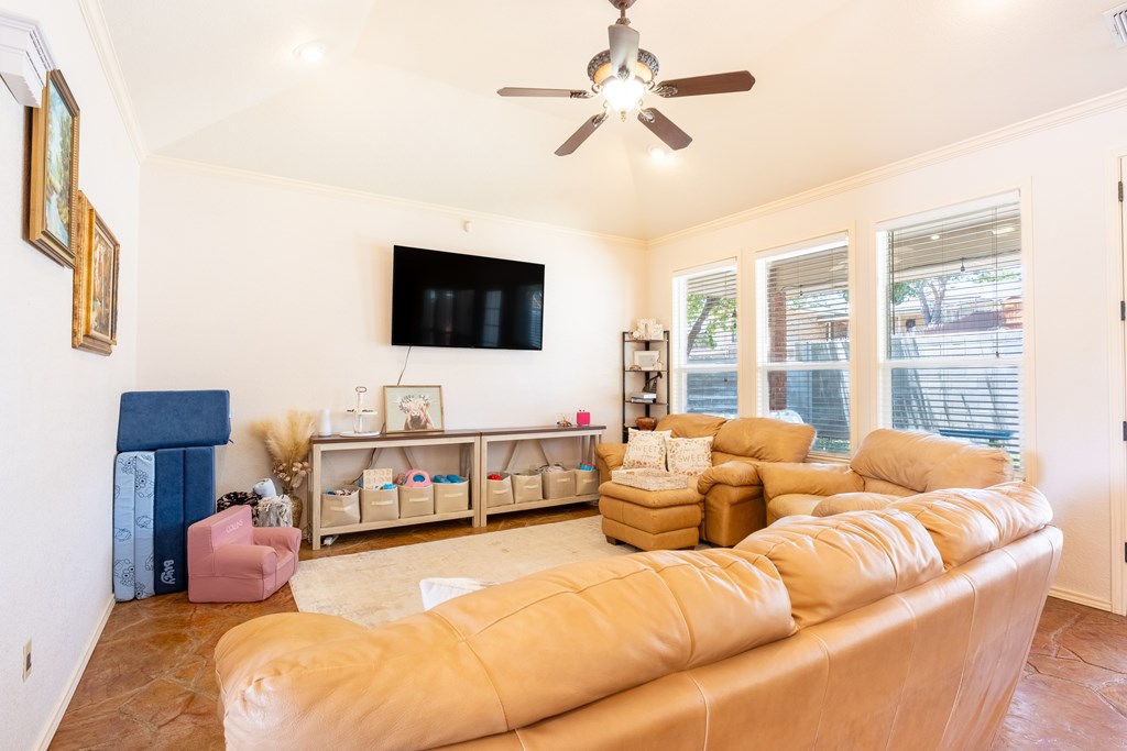 404 SW 21st St, Seminole, Texas image 14