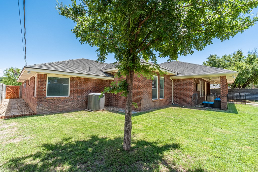 404 SW 21st St, Seminole, Texas image 35