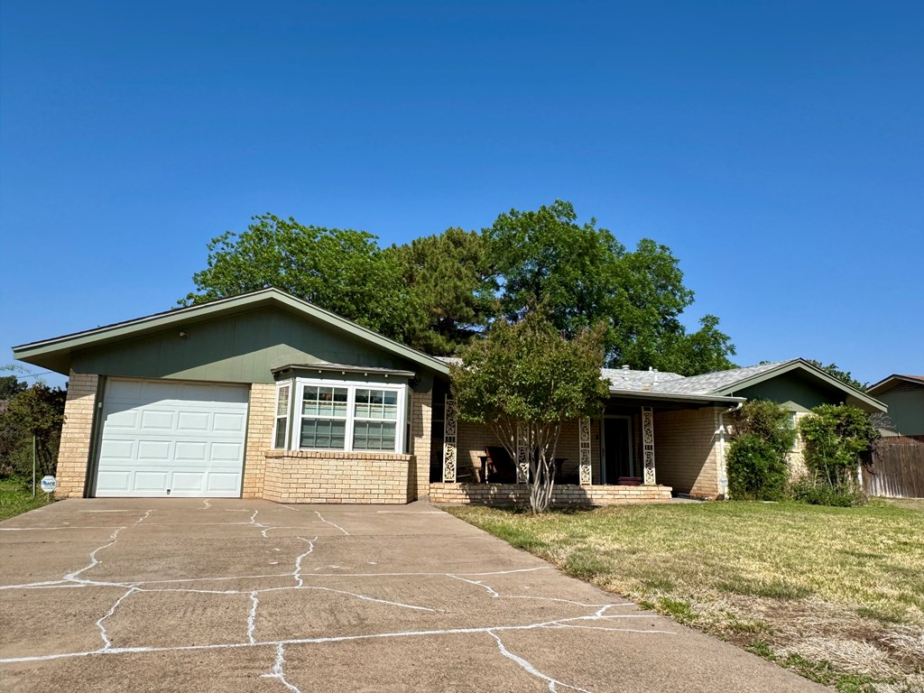 2003 N Enfield Rd, Alpine, Texas image 2