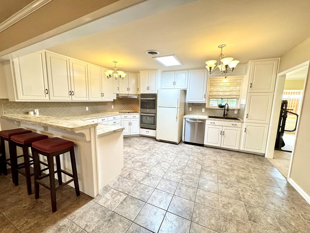 2003 N Enfield Rd, Alpine, Texas image 22