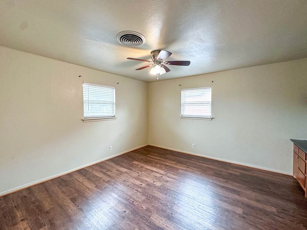 111 N 24th St, Lamesa, Texas image 18