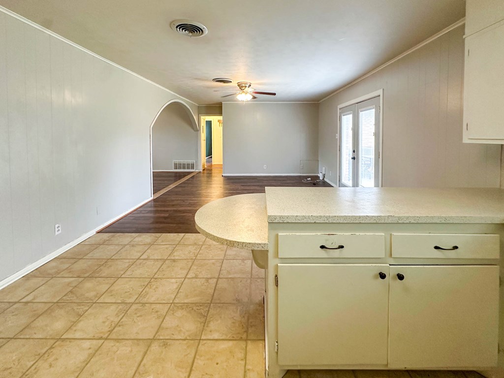 111 N 24th St, Lamesa, Texas image 10