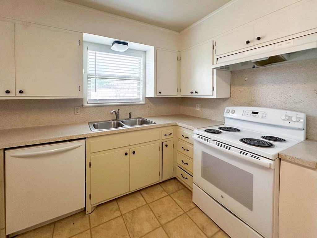 111 N 24th St, Lamesa, Texas image 8