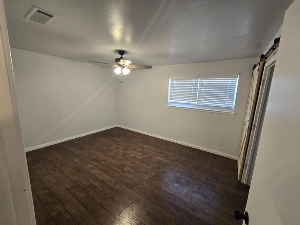 2107 W 48th St, Monahans, Texas image 8