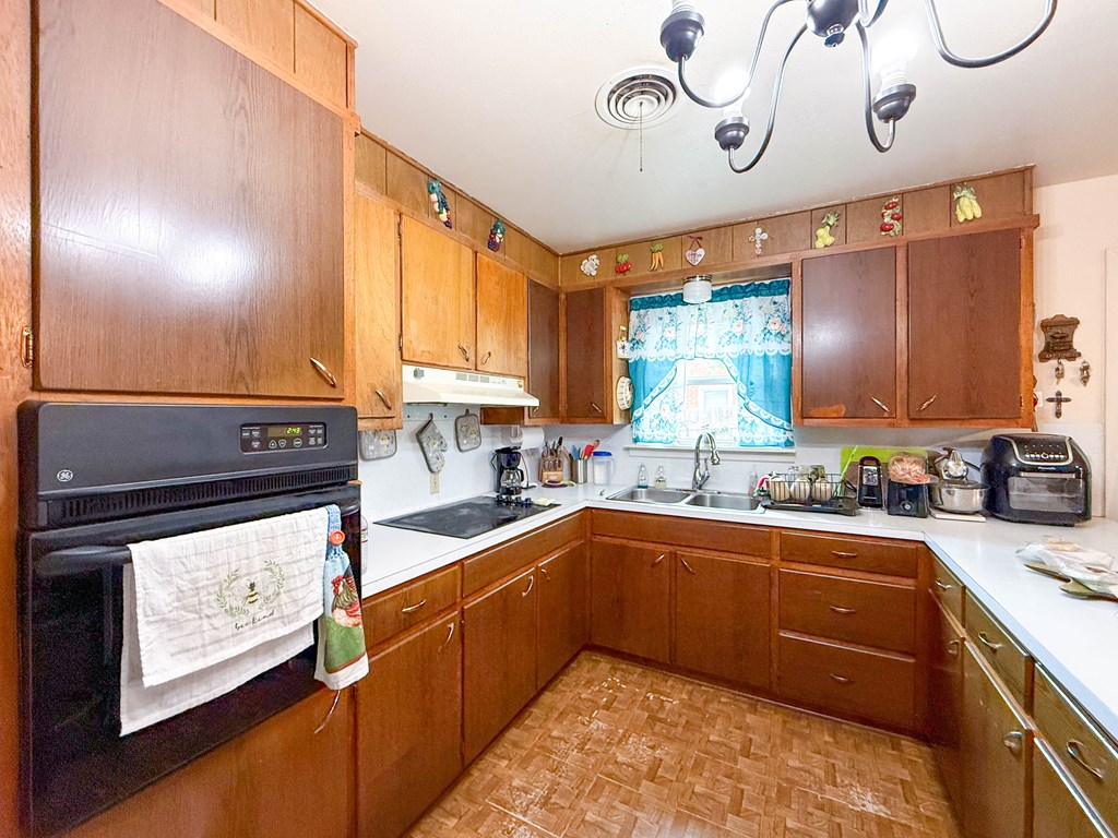 321 SW Ave I, Seminole, Texas image 8