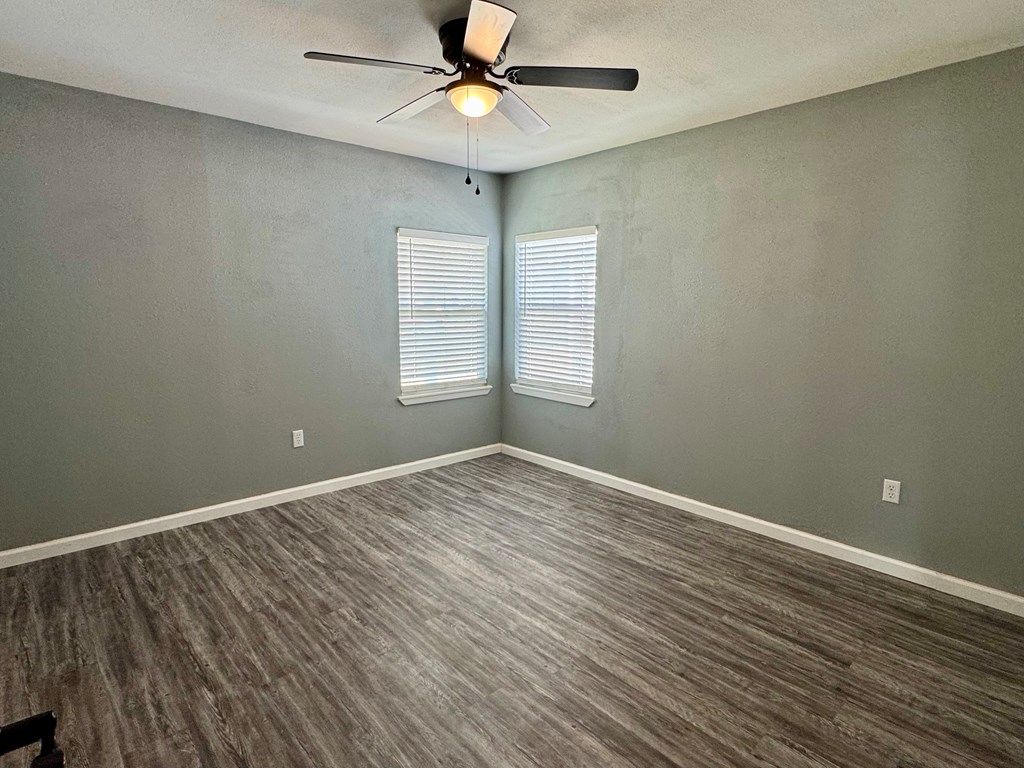 2009 W 15th St, Odessa, Texas image 11