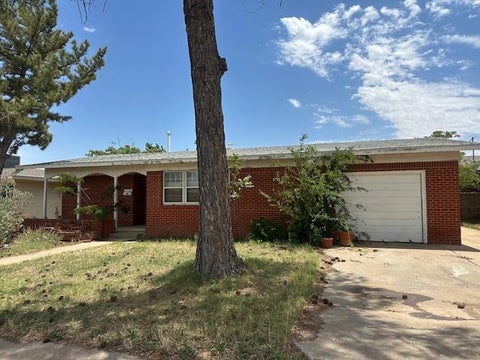 Homes For Sale - 2522 Cambridge St<br/> Odessa, TX 79761